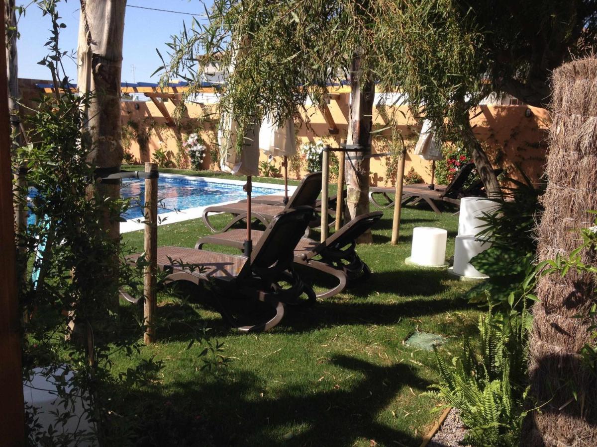 Casa Bungalows Con Jardin Privado Y Piscina Compa 카디스 외부 사진